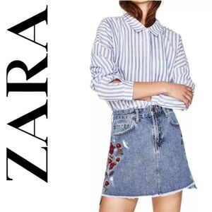 ZARA DENIM HIGH WAISTED FLORAL EMBROIDERED DISTRESSED CUT OFF MINI SKIRT SIZE XS